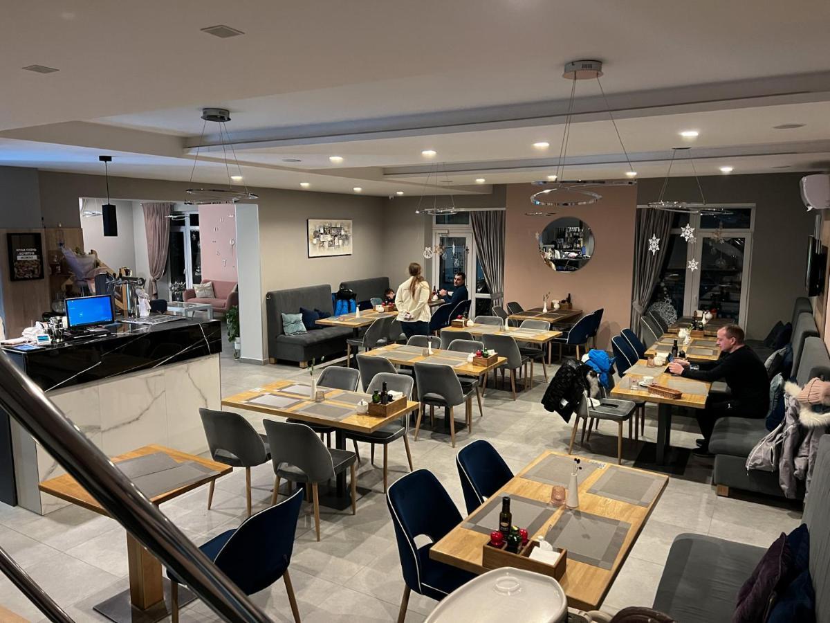 Arena Apart - Hotel Поляна Экстерьер фото